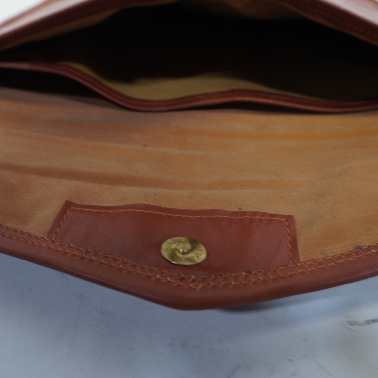 Zyn Leather Laptop Sleeve – Sleek. Durable. Timeless.
