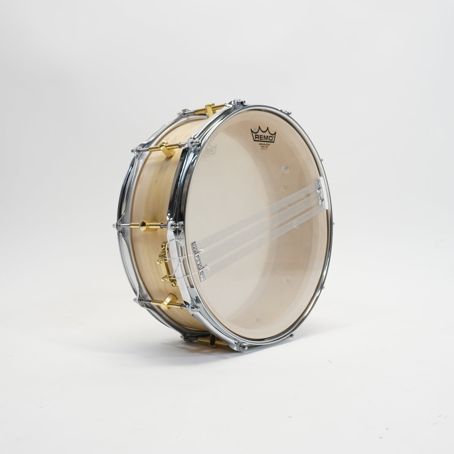 Noble & Cooley Solid Shell Tulip Snare 5X14 - Natursatin, Messingbeschläge, geflanschte Chromspannreifen