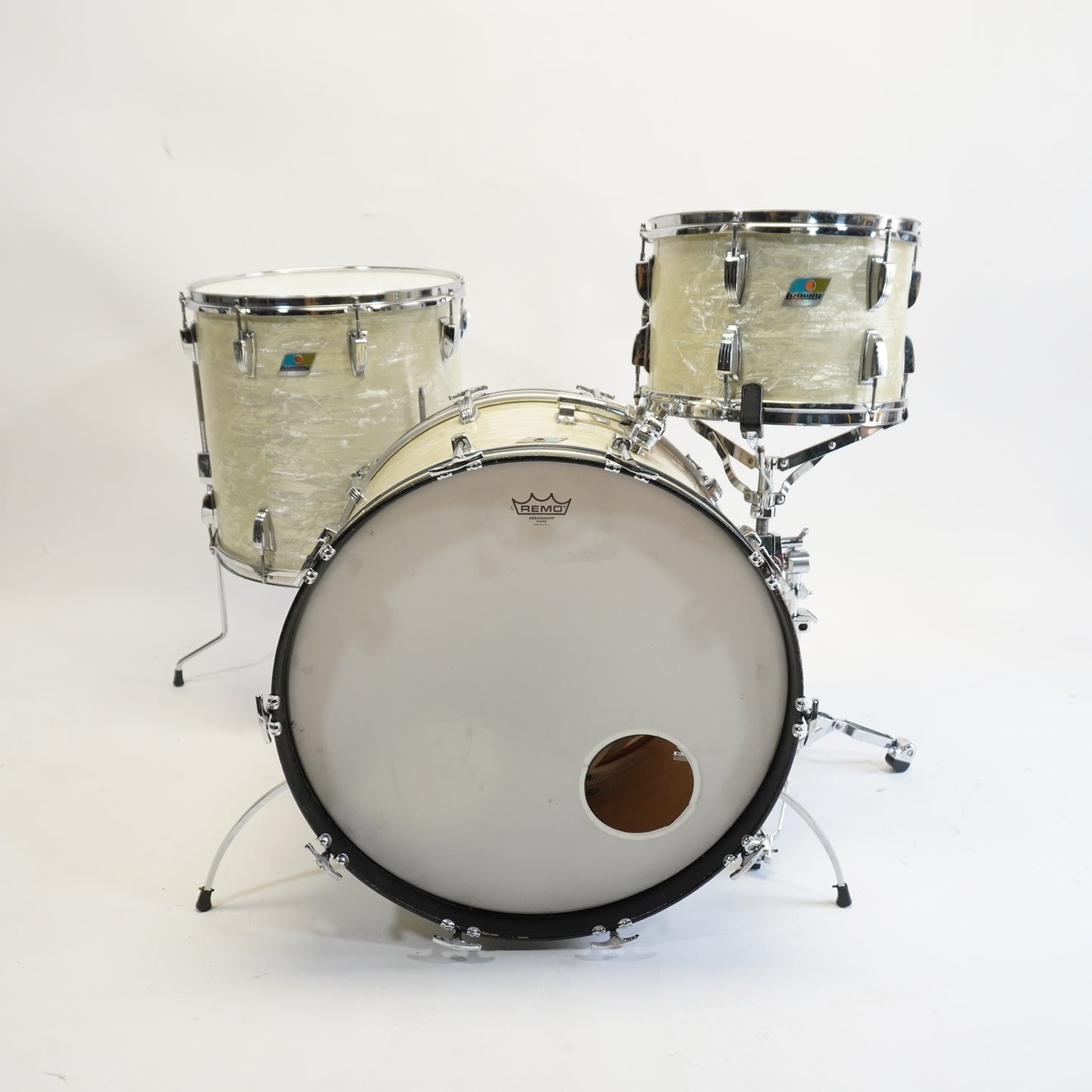 LUDWIG CLASSIC 3-PIECE IN WHITE MARINE PEARL 22/13/16