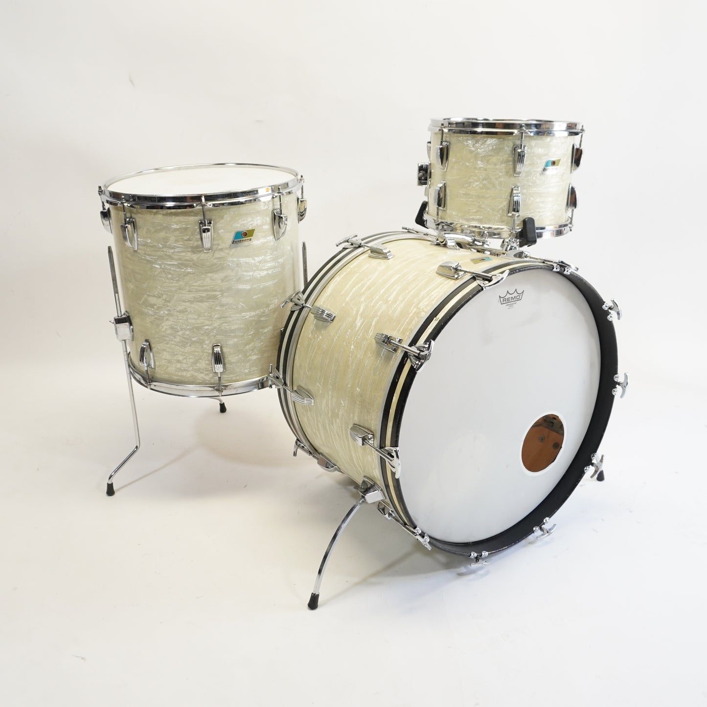 LUDWIG CLASSIC 3-PIECE IN WHITE MARINE PEARL 22/13/16