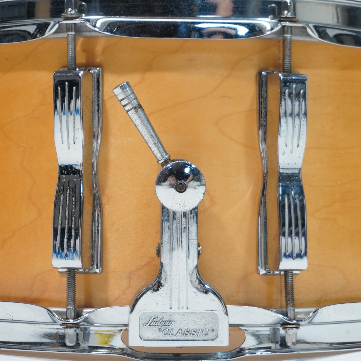 LUDWIG CLASSIC L403 14"x 6.5" ROCK CONCERT MAPLE SNARE DRUM