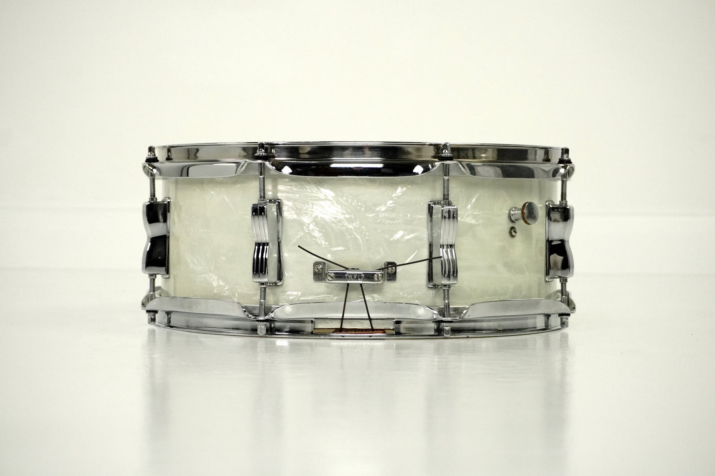 Ludwig 14" 5,5" Buddy Rich Super Classic Snare Drum in weißer Marineperle 1956-1970
