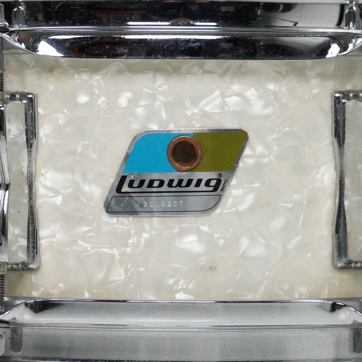 Ludwig 14” x 5” Standard Snare Drum in White Marine Pearl