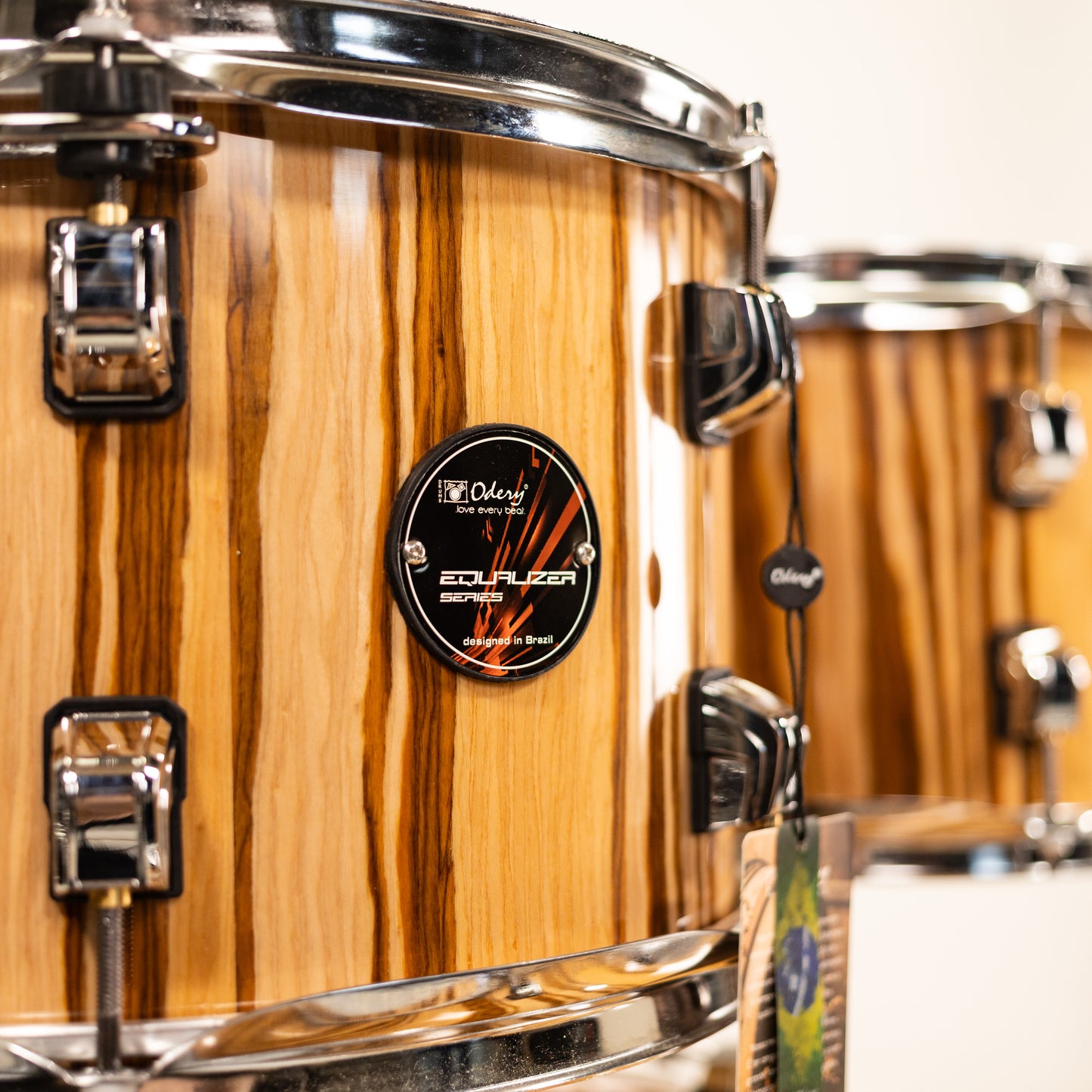 Odery - Equalizer Lacquer Series Drum Kit 22/10/12/14/16 in Pure Natural Trees + Hardware