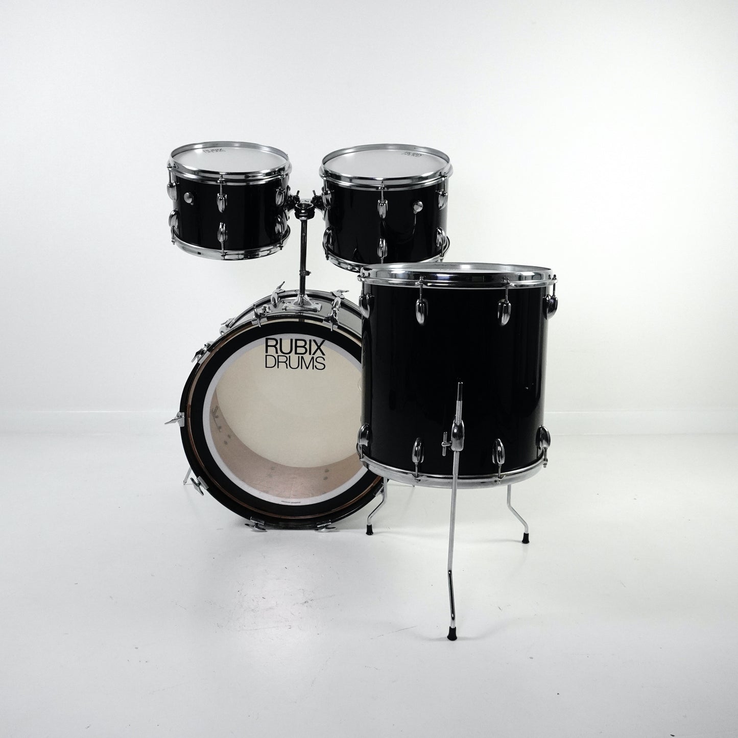 Slingerland 4-Piece ‘Modern Solo Outfit 2-R’ Outfit in Black 22,12,13,16