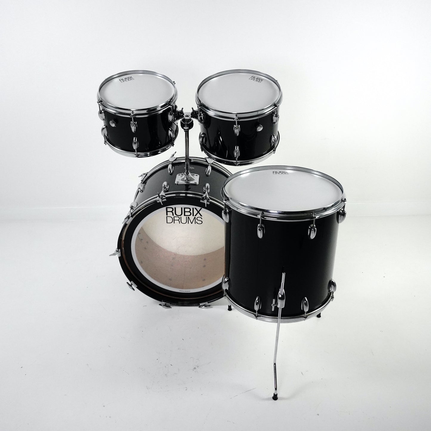 Slingerland 4-Piece ‘Modern Solo Outfit 2-R’ Outfit in Black 22,12,13,16