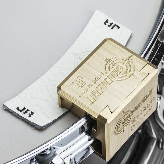 Dampening a snare drum with snareweight dampeners