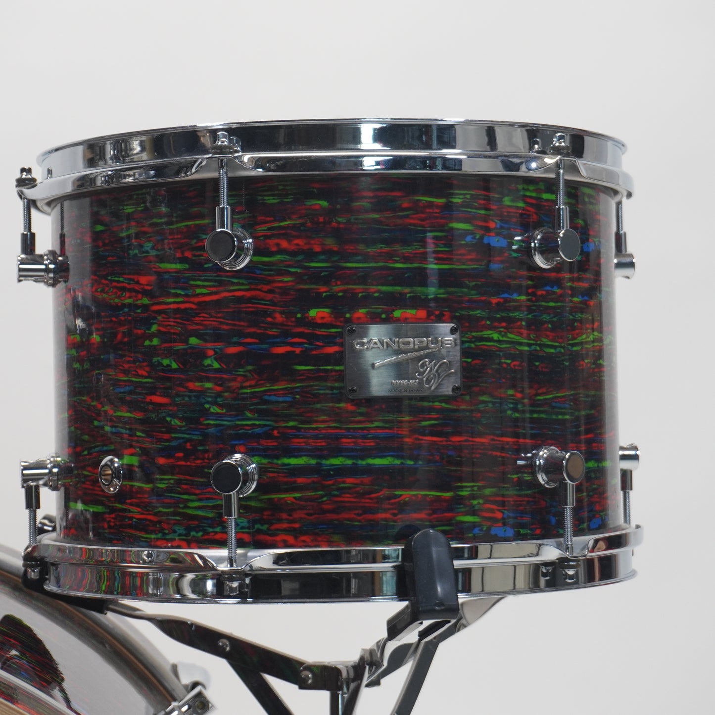CANOPUS NV60 M2 Psychedelic Red 22 13 16