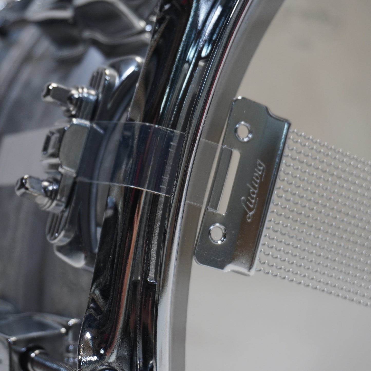 Ludwig Hammered Acrolite 14"x 6.5" Snare Drum