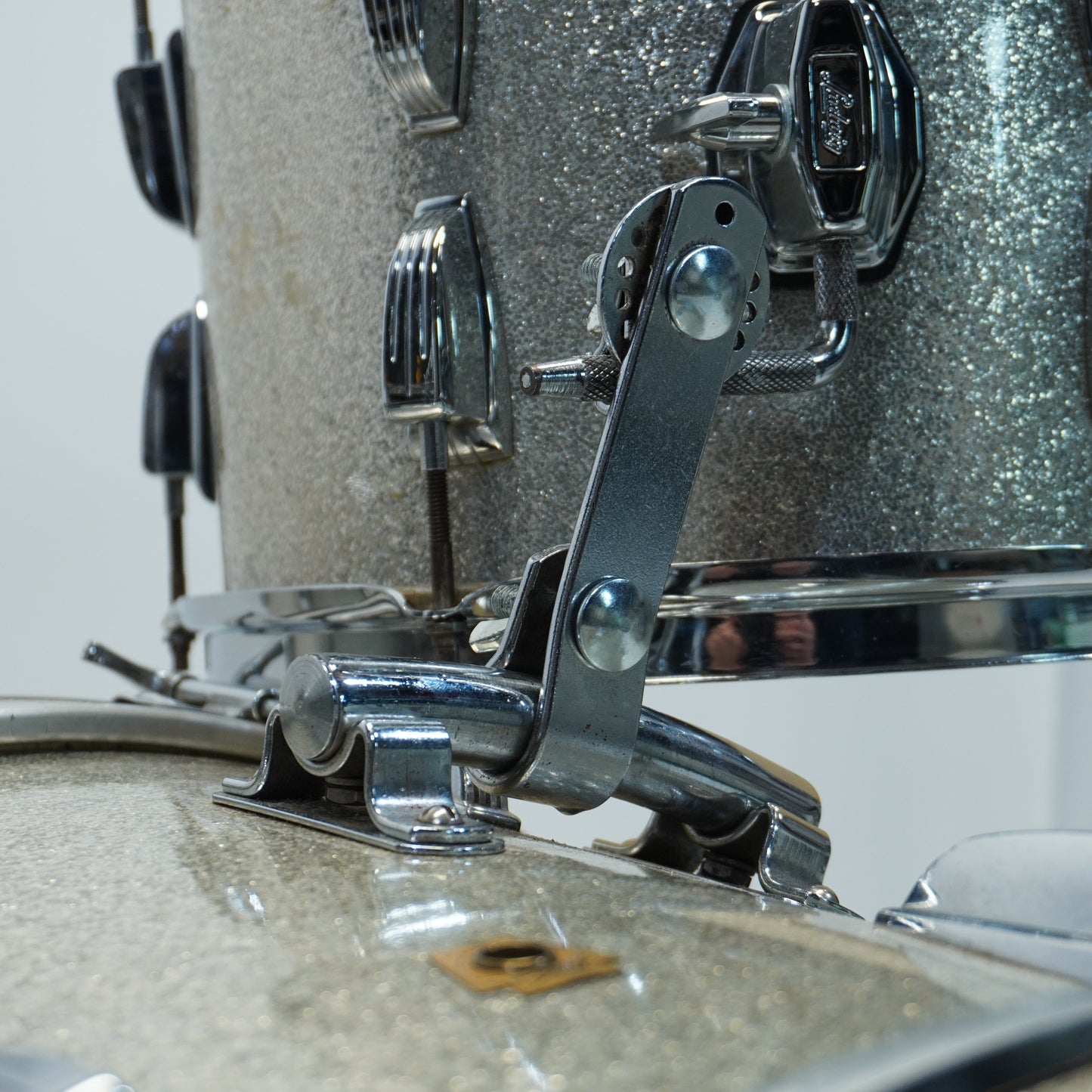 LUDWIG CLASSIC 1965 3-PIECE 22,16,13 IN SILVER SPARKLE