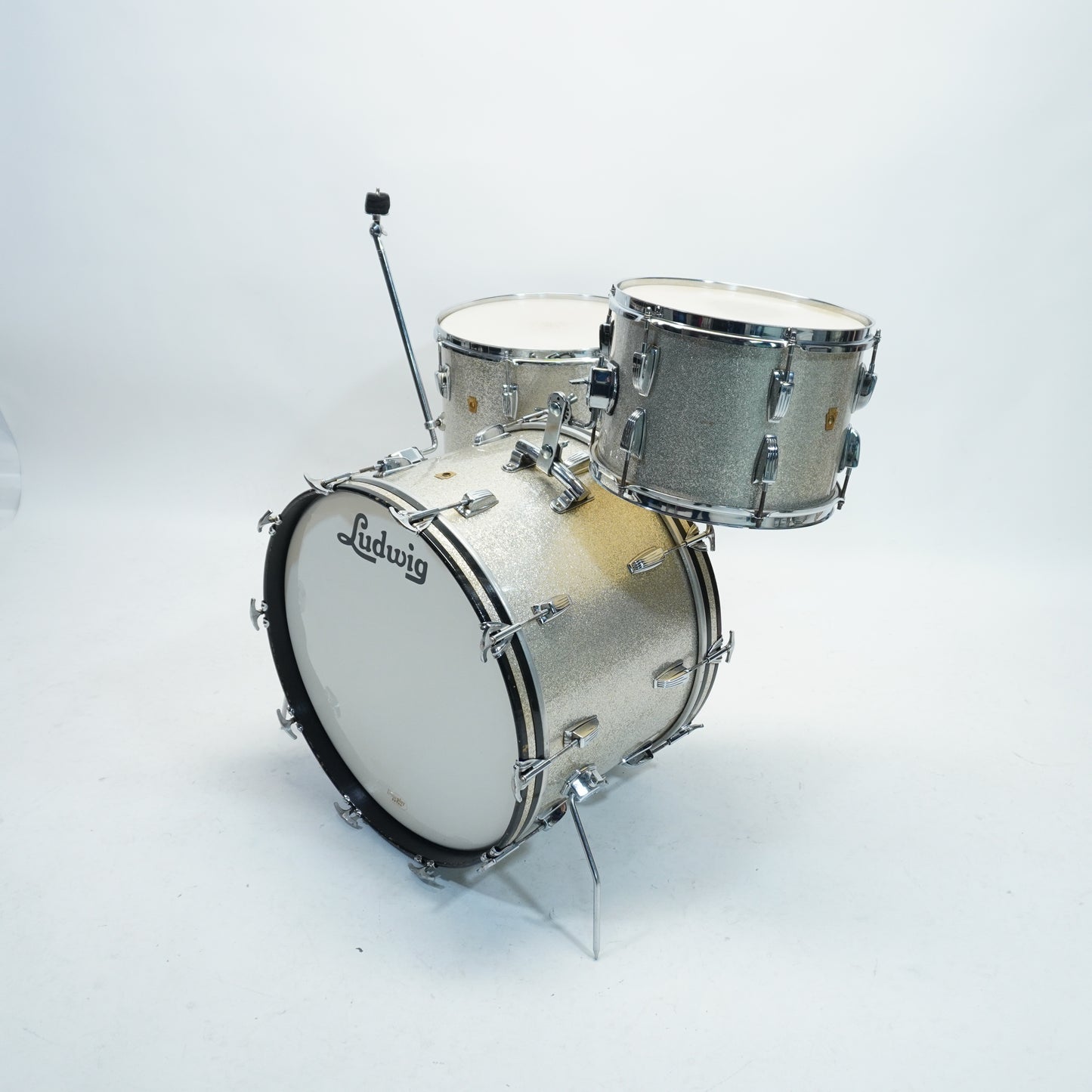 LUDWIG CLASSIC 1965 3-PIECE 22,16,13 IN SILVER SPARKLE