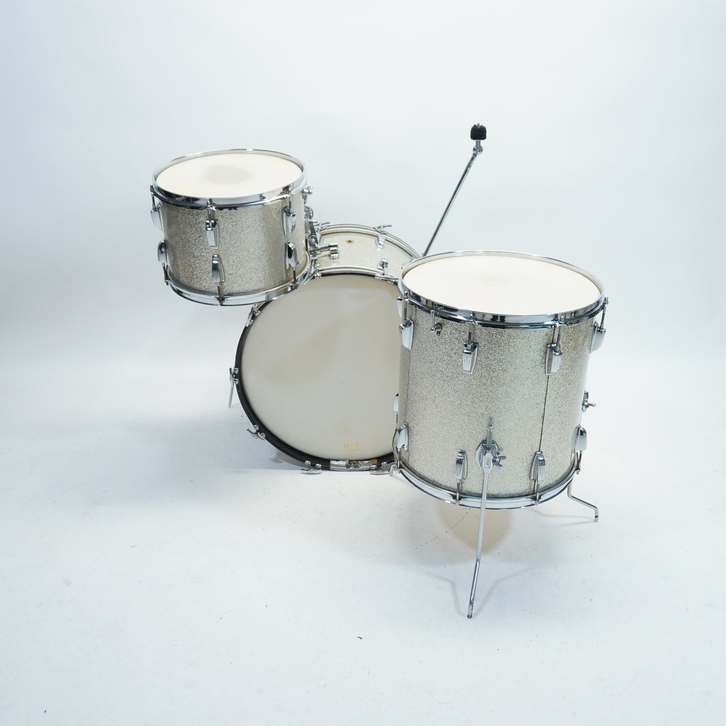 LUDWIG CLASSIC 1965 3-PIECE 22,16,13 IN SILVER SPARKLE