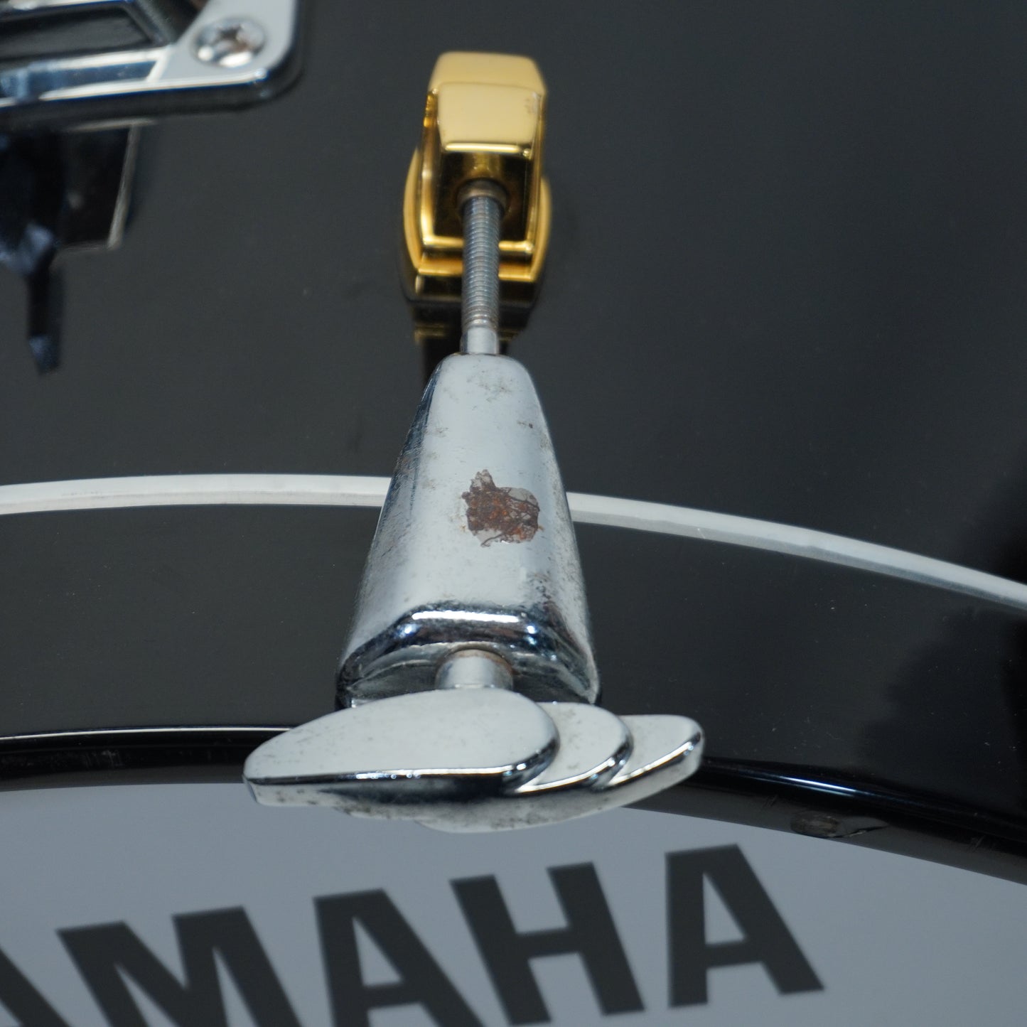 YAMAHA MAPLE CUSTOM 20"x 16" BASS DRUM- SOLID BLACK