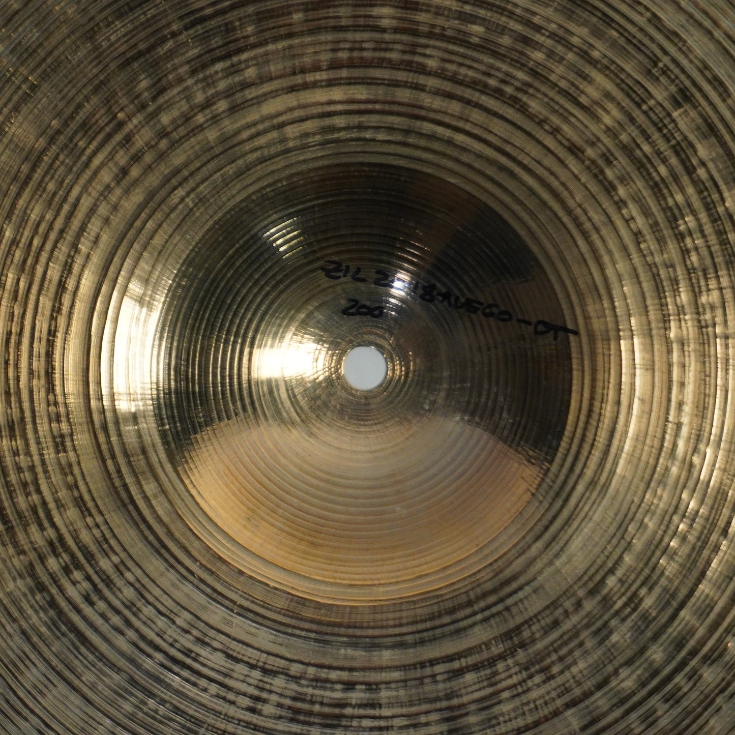 VINTAGE ZILDJIAN AVEDIS CYMBAL SET - 20"/18"/15"