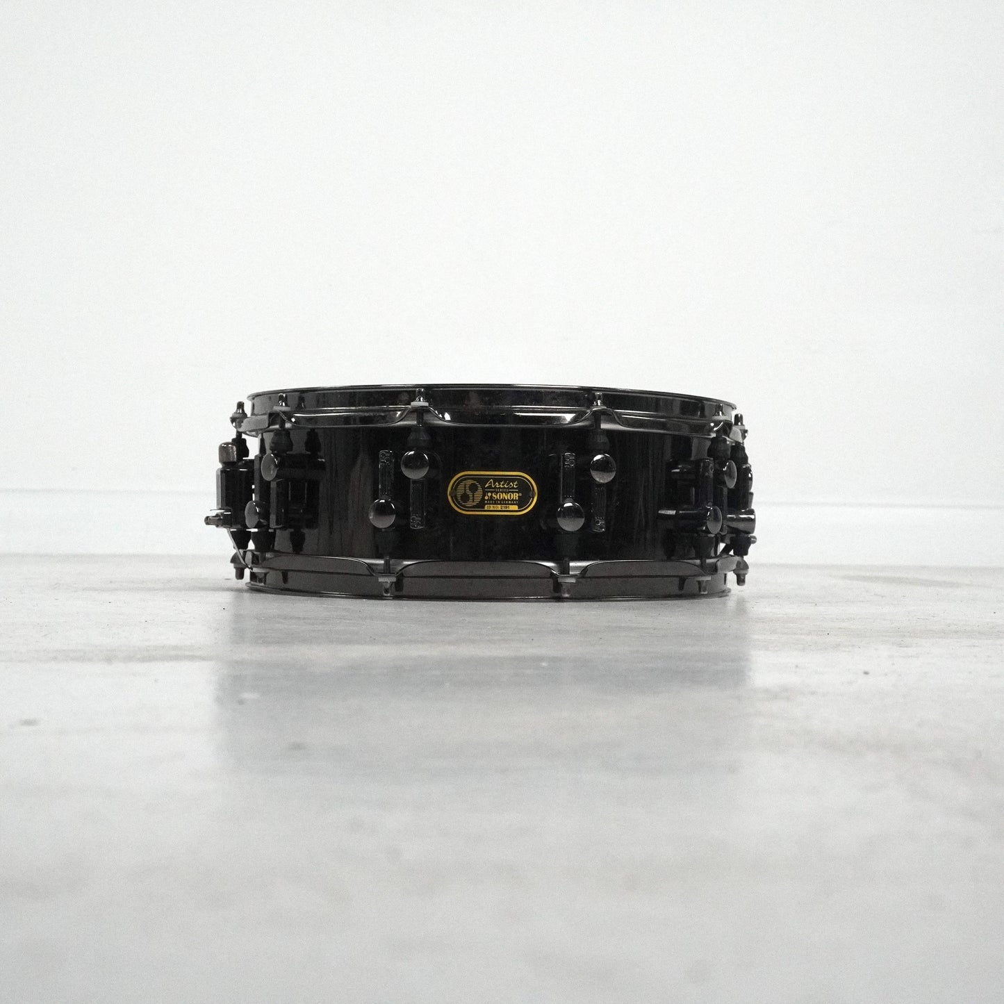 Sonor 14” x 5,5” Artist Series in Schwarz