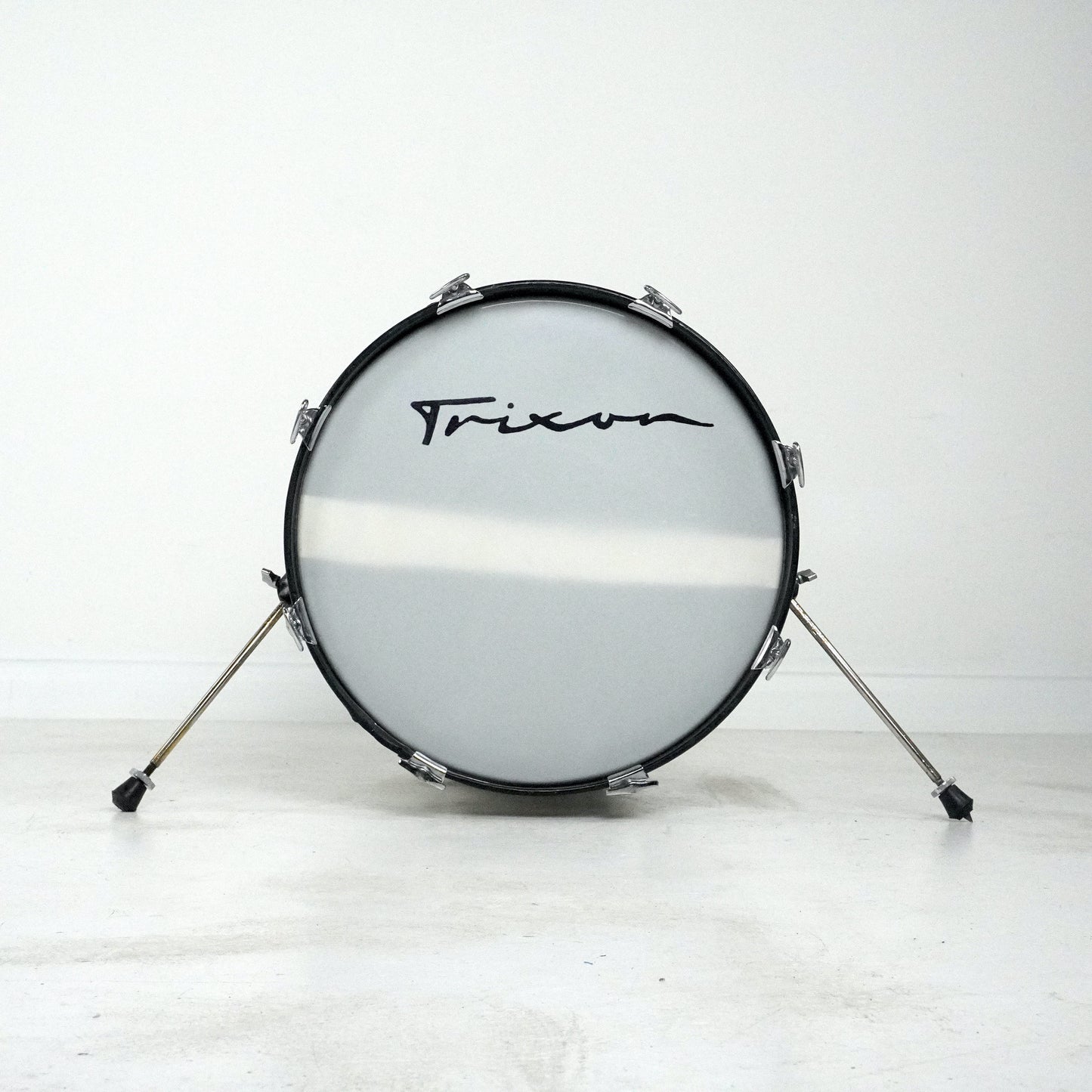 Trixon 20" x 16" Bass Drum in Silver Sparkle