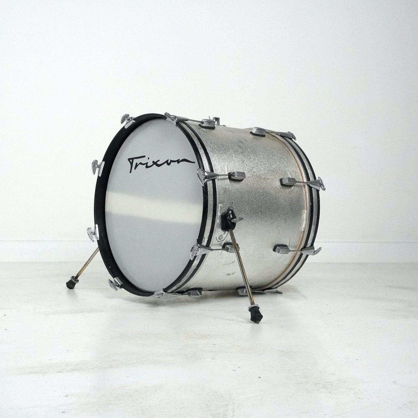 Trixon 20" x 16" Bass Drum in Silver Sparkle