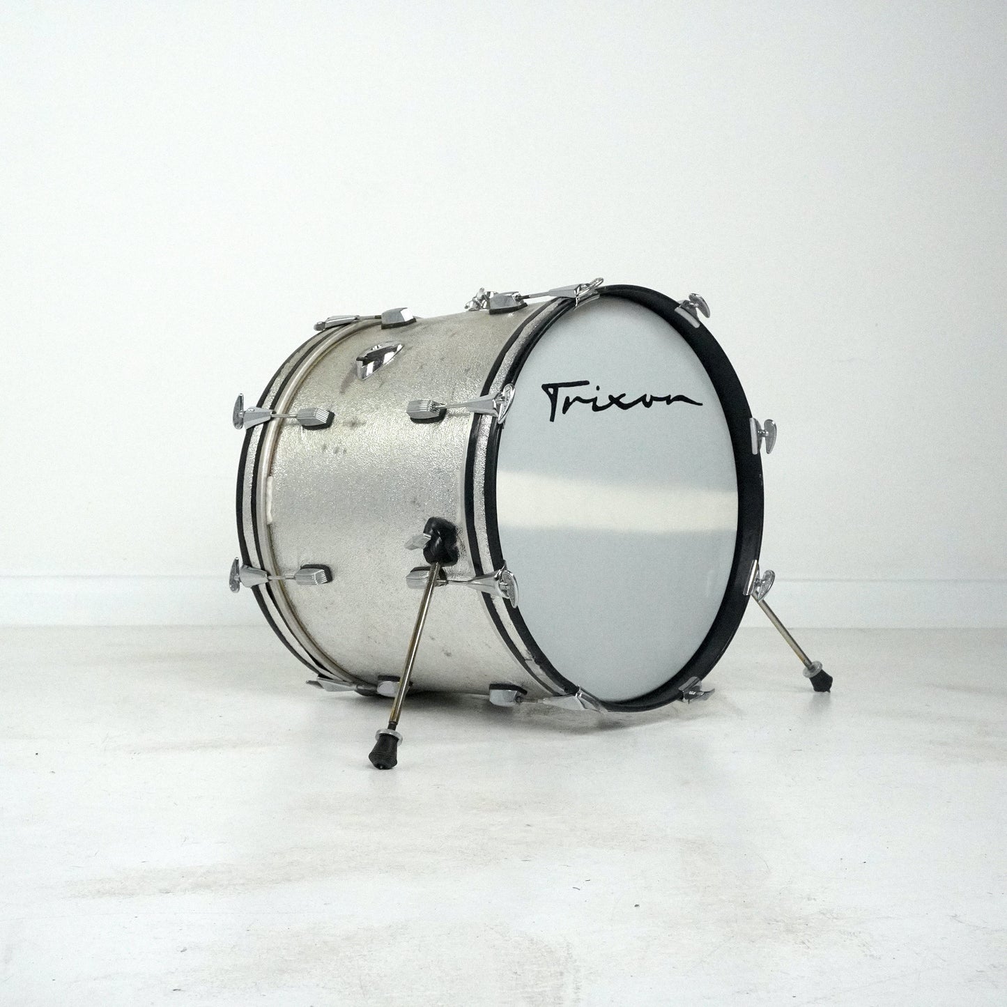 Trixon 20" x 16" Bass Drum in Silver Sparkle