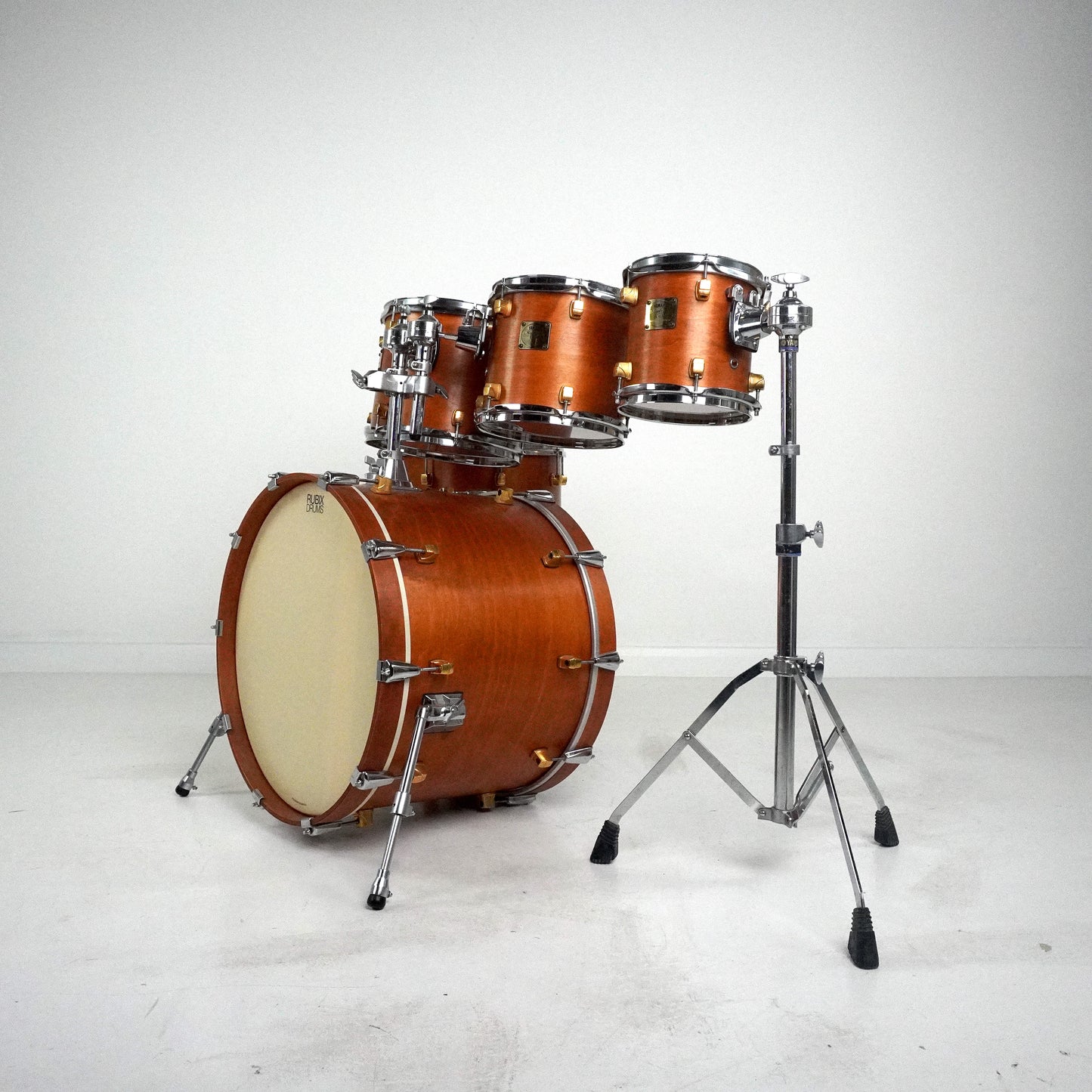 Yamaha Maple Custom 5-Piece Drum Kit in Vintage Natural 22,8,10,12,14