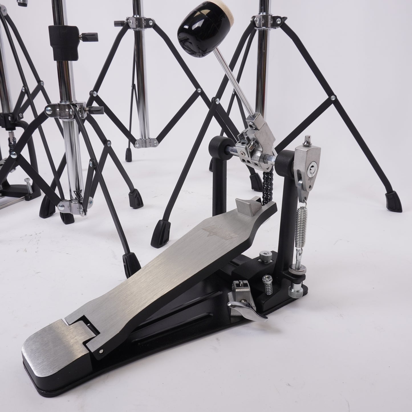 AJAX LIGHT WEIGHT BLACK & CHROME HARDWARE SET