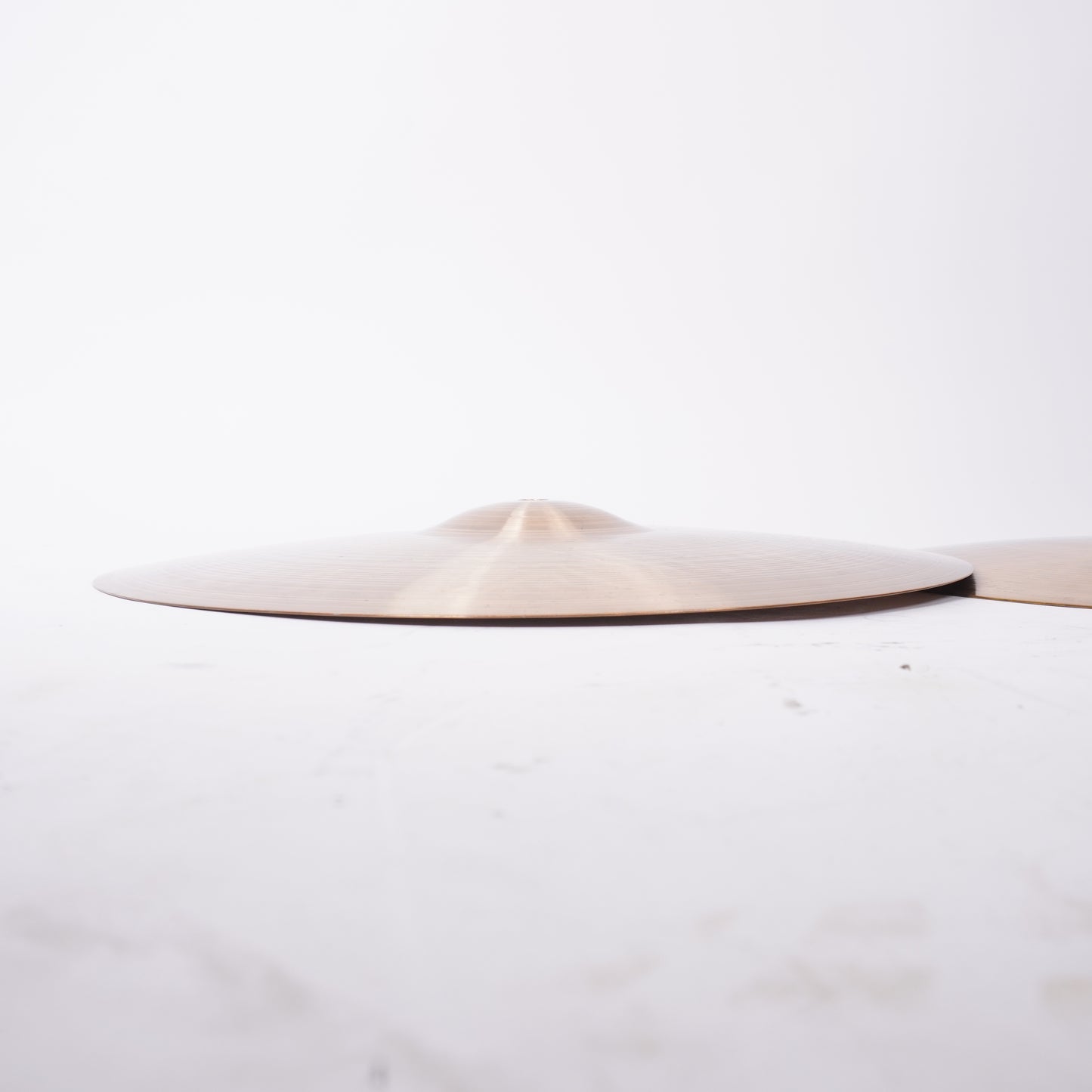 PAISTE 2002 14" MEDIUM HI HATS