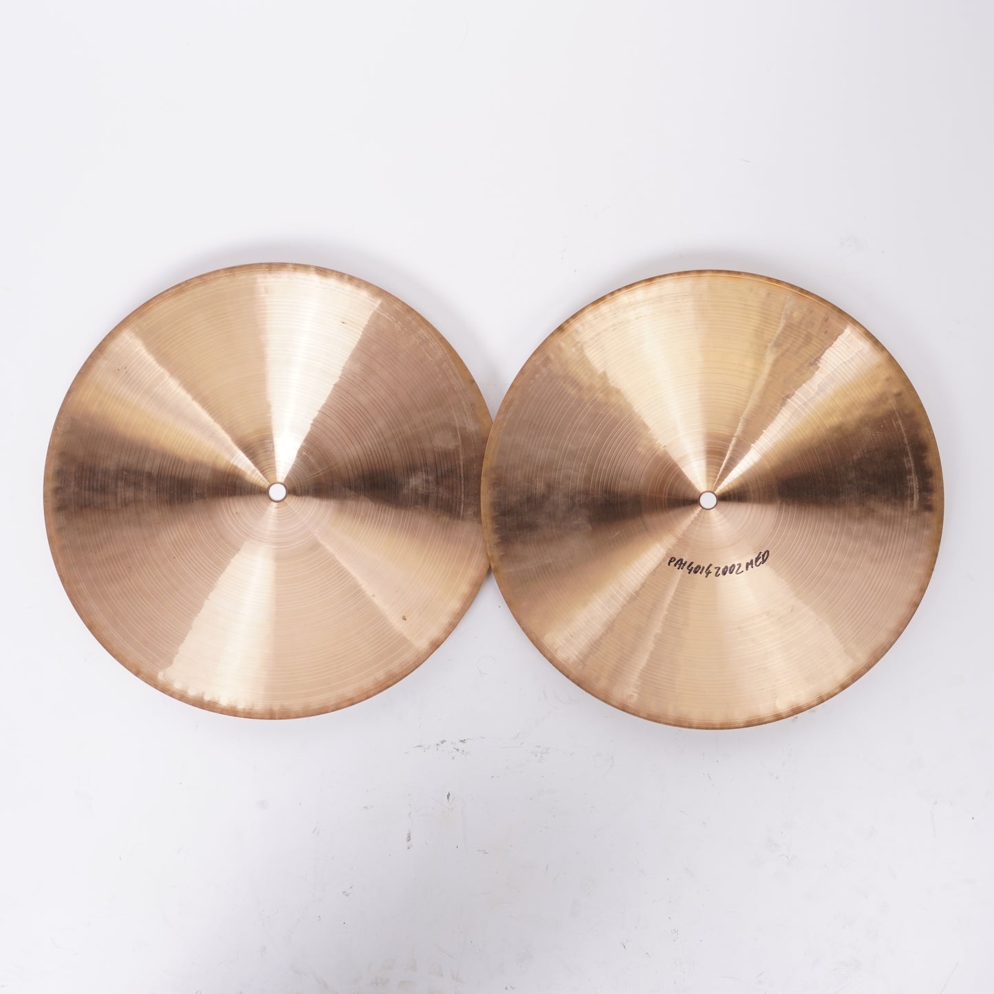 PAISTE 2002 14" MEDIUM HI HATS