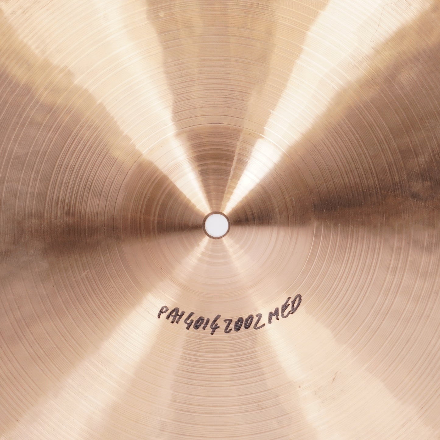 PAISTE 2002 14" MEDIUM HI HATS