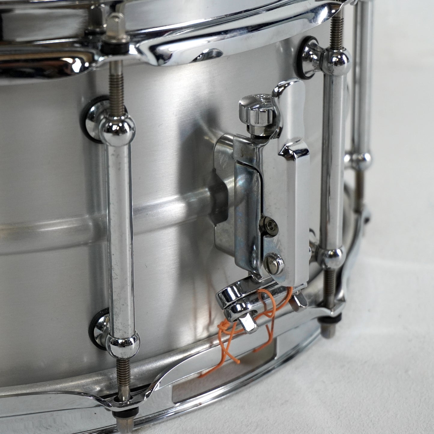 Pearl 14" x 6,5" Sensitone nahtlose Aluminium-Snaredrum mit Perlen