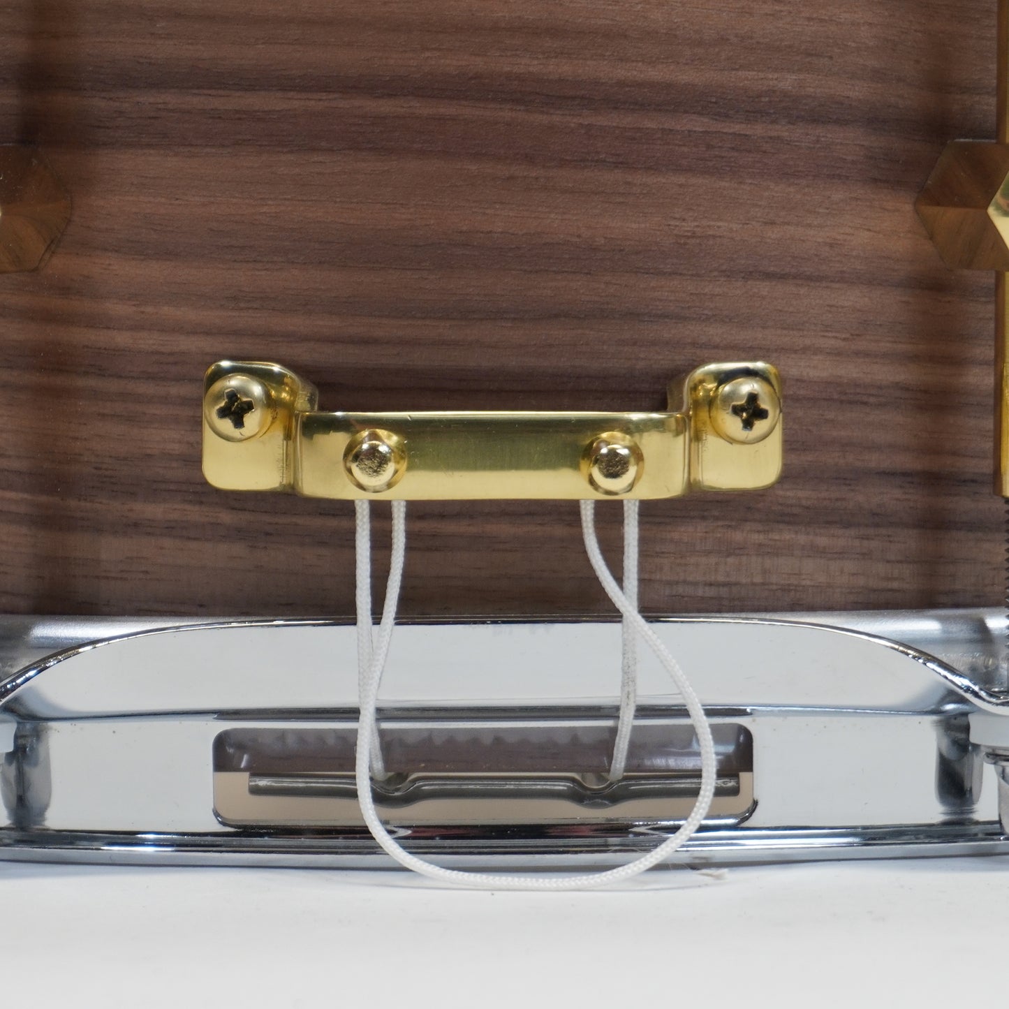 Noble & Cooley Solid Shell Walnut Snare 5X14 - Natural Satin, Brass Hardware, Flanged Chrome Hoops