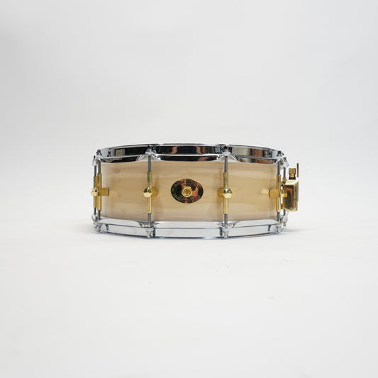 Noble &amp; Cooley Solid Shell Tulip Snare 5X14 - Natursatin, Messingbeschläge, geflanschte Chromspannreifen 