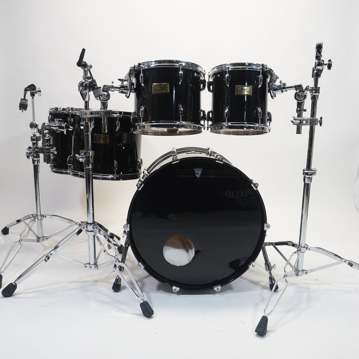 Pearl Masters Maple in Black 22,10,12,14,16