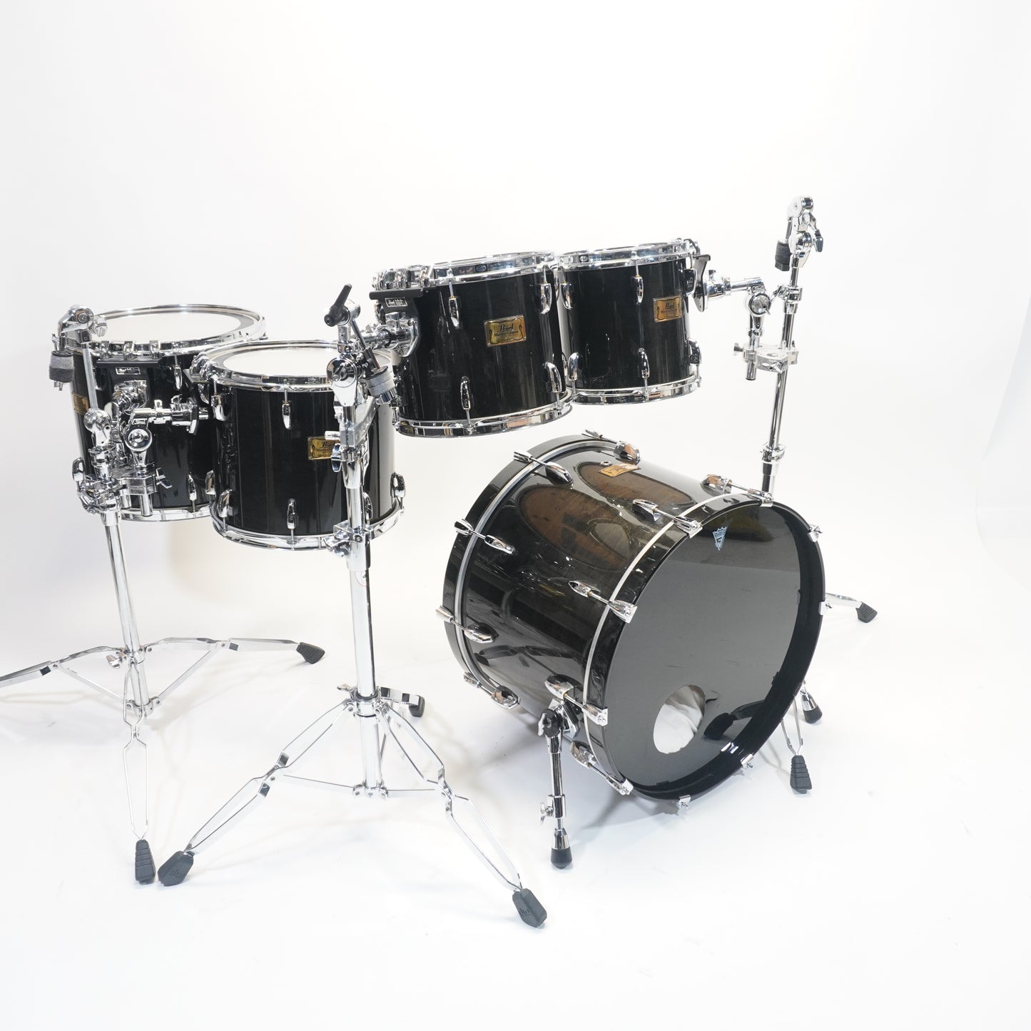 Pearl Masters Maple in Black 22,10,12,14,16