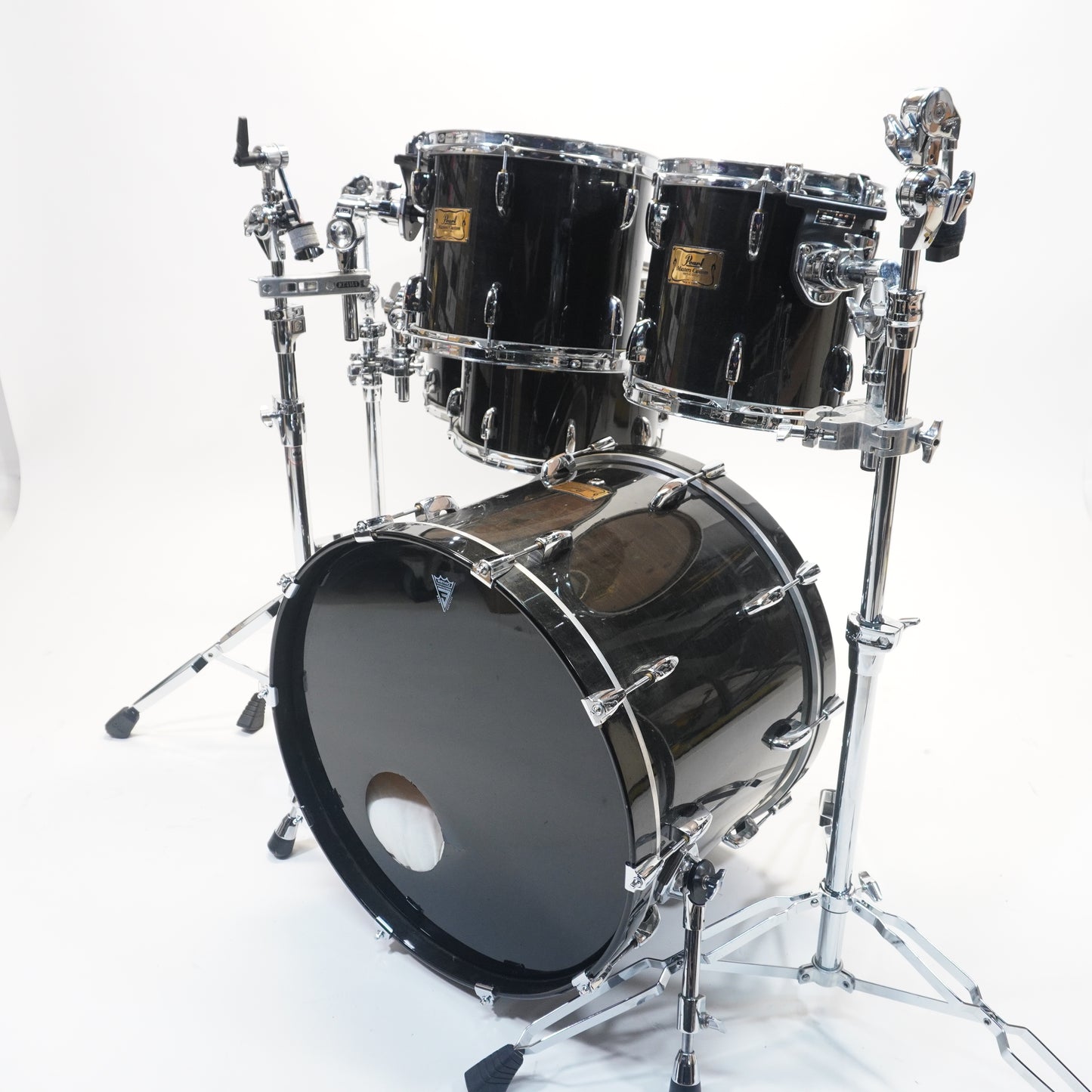 Pearl Masters Maple in Black 22,10,12,14,16