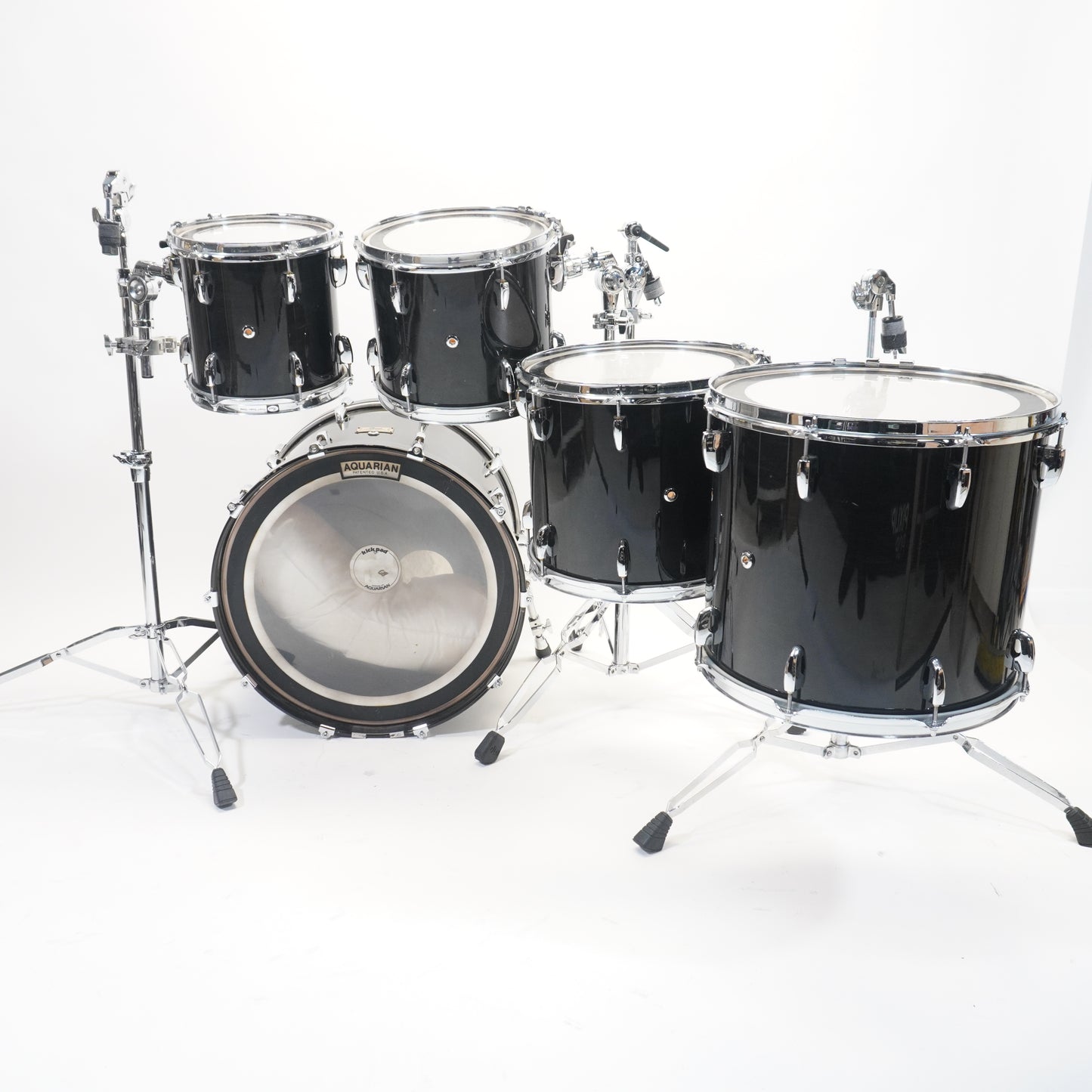 Pearl Masters Maple in Black 22,10,12,14,16