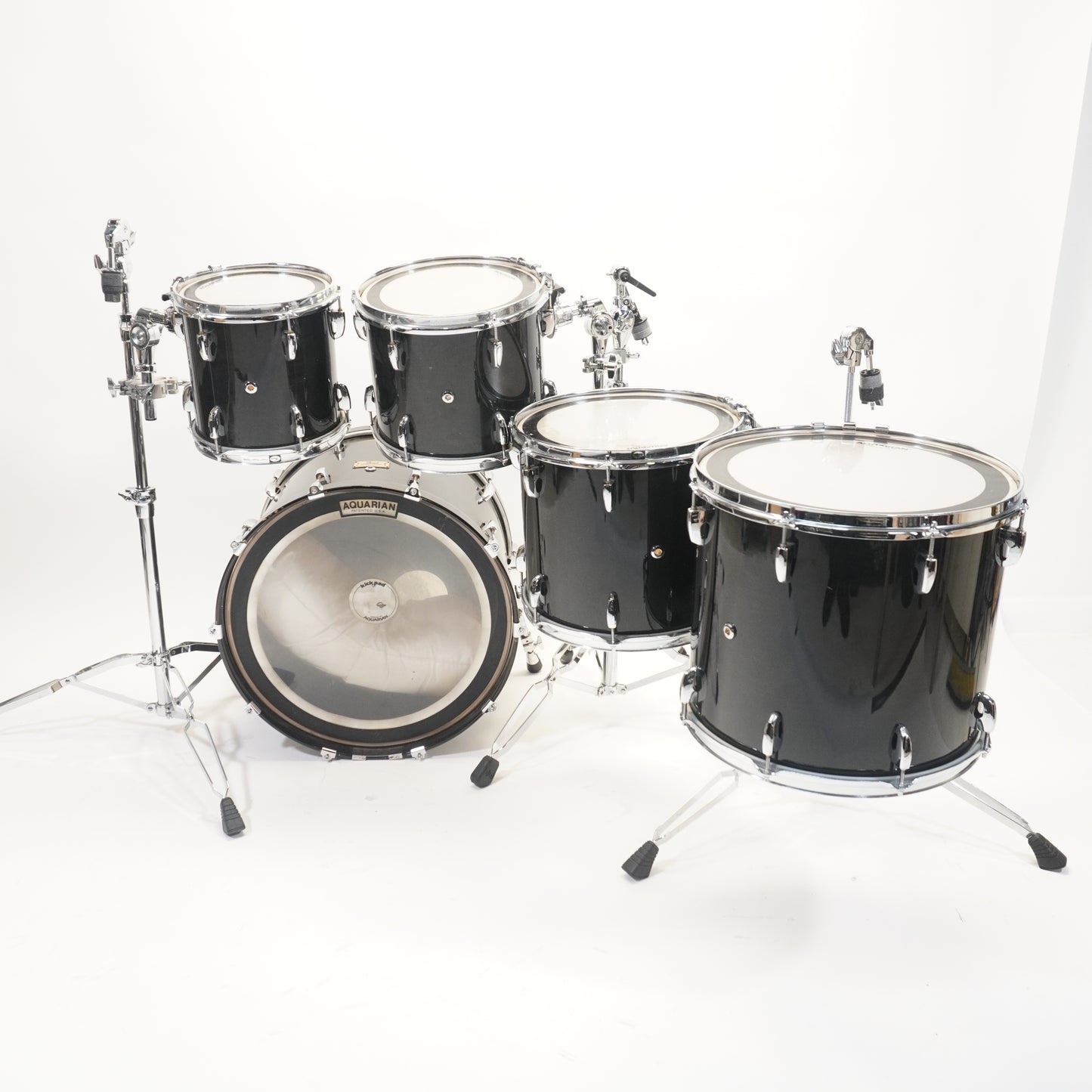 Pearl Masters Maple in Black 22,10,12,14,16