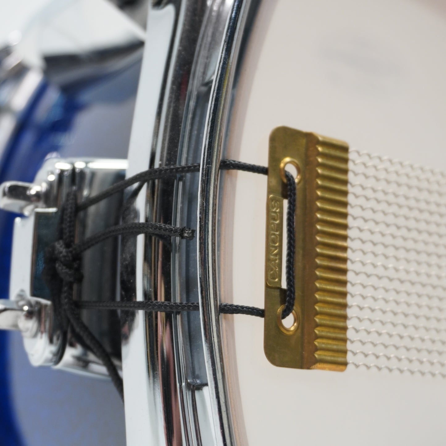CANOPUS YAIBA 14x6.5 SNARE DRUM IN BLUE SPARKLE