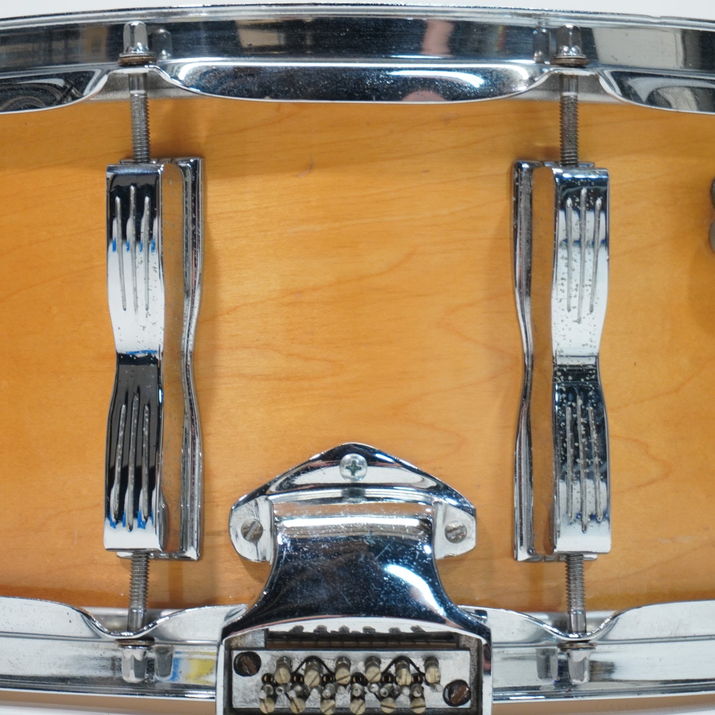 LUDWIG CLASSIC L403 14"x 6.5" ROCK CONCERT MAPLE SNARE DRUM