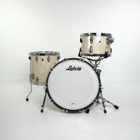 Ludwig Classic Oak Drum Kit in Vintage White Pearl