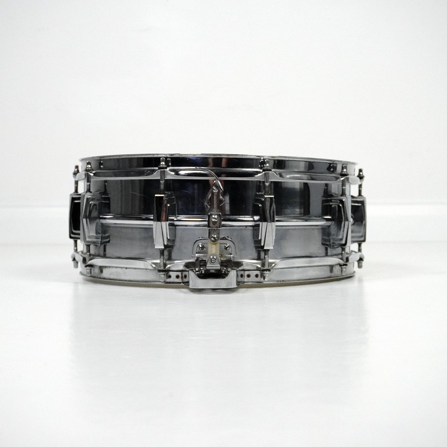 Caisse claire super sensible Ludwig 14" x 5" LM400 656490 années 60 