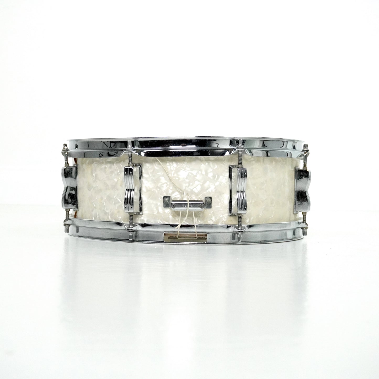 Ludwig 14” x 5” Standard Snare Drum in White Marine Pearl