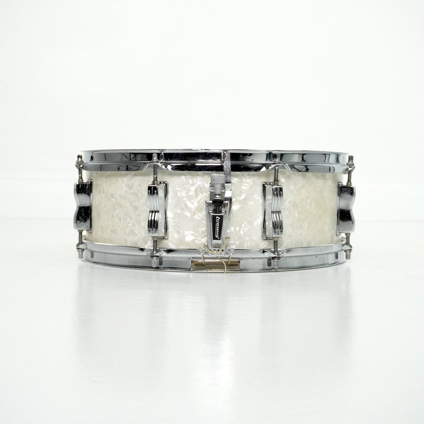 Ludwig 14” x 5” Standard Snare Drum in White Marine Pearl