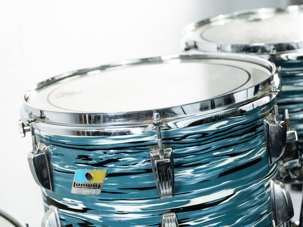 Ludwig 1976 ‘Big Beat / Hollywood’ 4 piece kit in ‘Bowling Ball’ Blue Oyster